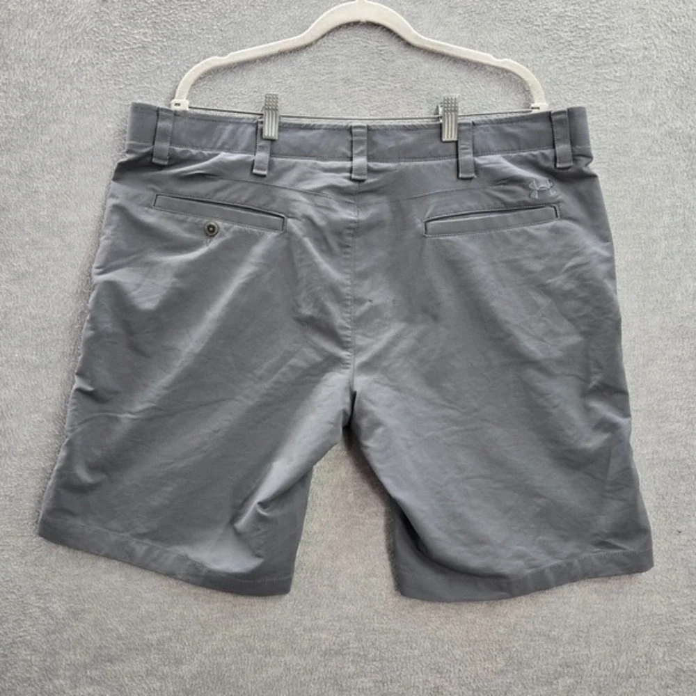 Under Armour Men‎ Activewear Shorts 40 Gray Heatgear Logo Golf Chino